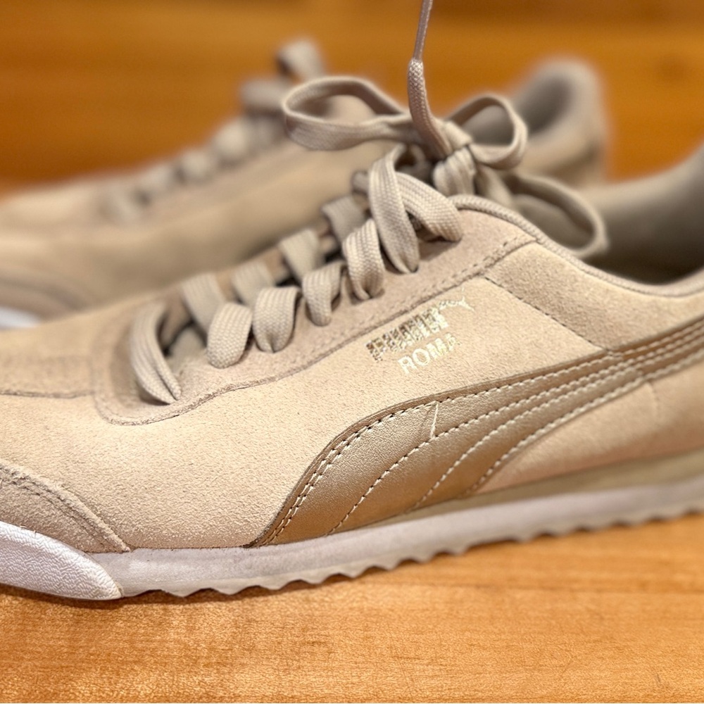PUMA Roma suede sneakers 8.5